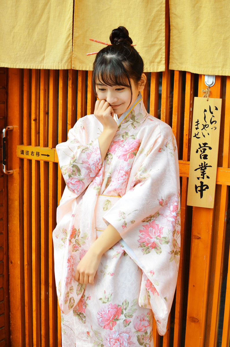 1.制服下的绣感日本风情探秘 1.制服下的绣感日本风情探秘