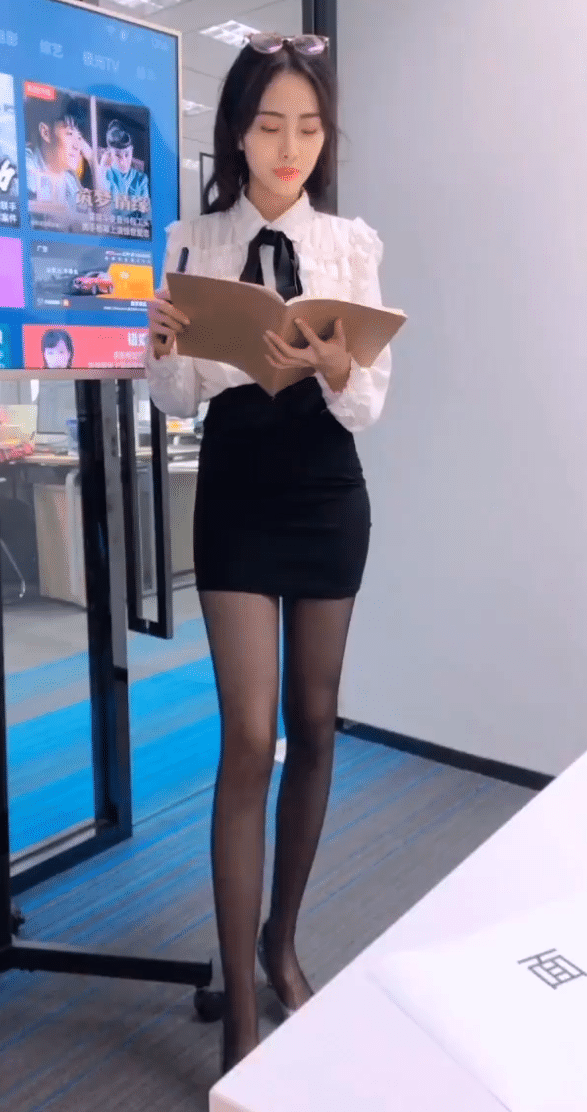 无码丝袜制服日韩av久久夜激情热辣诱惑