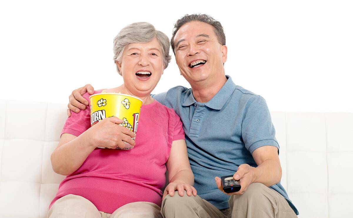 老少配HD性满足自由体验，探索多元情感世界，解锁年龄无界亲密关系