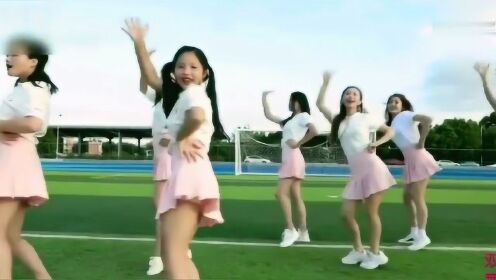 1.干女孩视频青春活力绽放瞬间