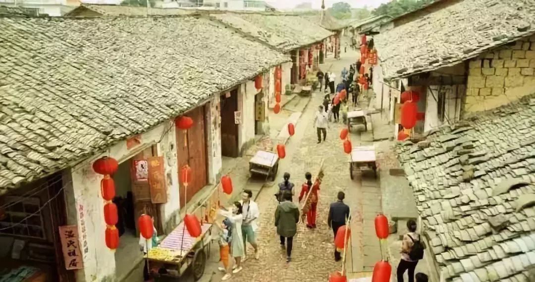 秋霞不卡一区在线视频高清流畅，秋霞不卡一区资源丰富，秋霞不卡一区观看无忧