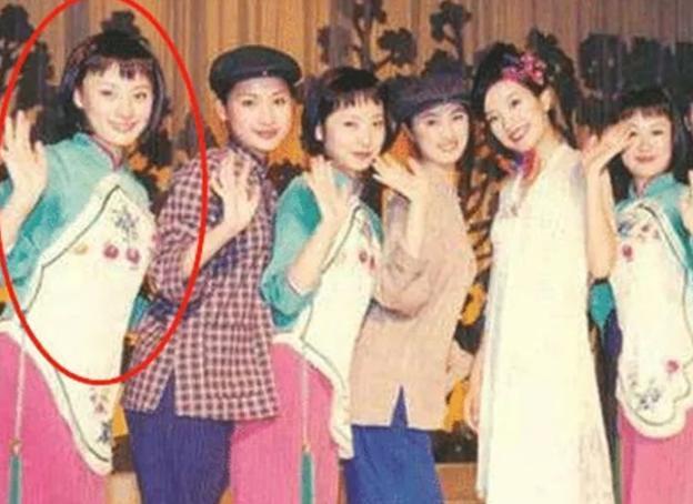 初中小女孩在线观看免费资源，高清流畅无广告，轻松追剧不卡顿