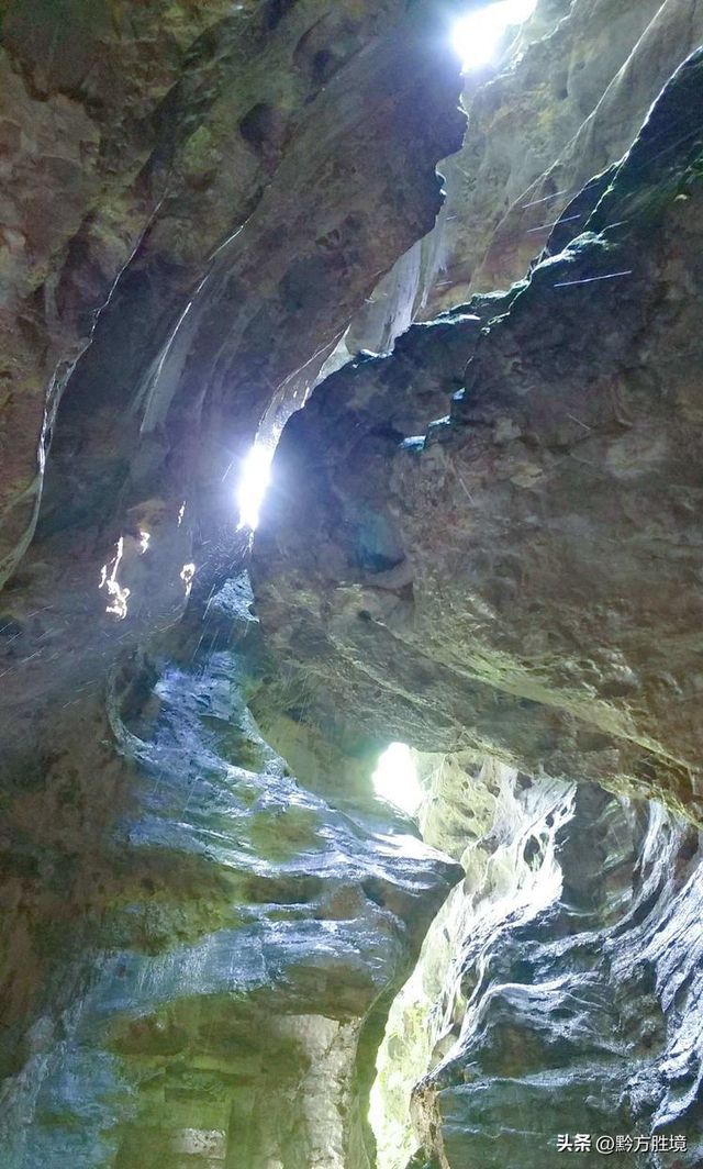 2.熟女浜旅行指南，发现隐秘美景，体验成熟女性专属度假胜地，感受别样风情