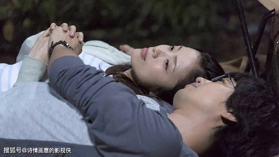 2.老太做爱视频曝光，网友争议不断，伦理底线受挑战