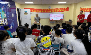亚洲肥胖老人毛片真实生活记录，健康挑战，家庭关怀与社会支持