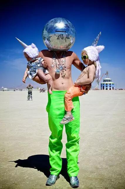 小少妇BBBBBB浓毛浜风情写真，展现独特魅力，吸引无数目光