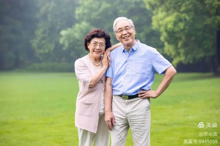 中国农村老熟女生活现状与挑战，探讨她们的社会角色，关注晚年幸福