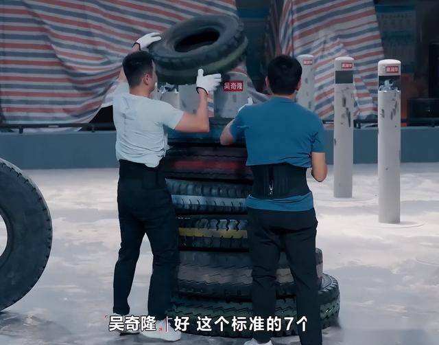 2.动物与女人交配视频，罕见画面曝光，真实记录引发热议