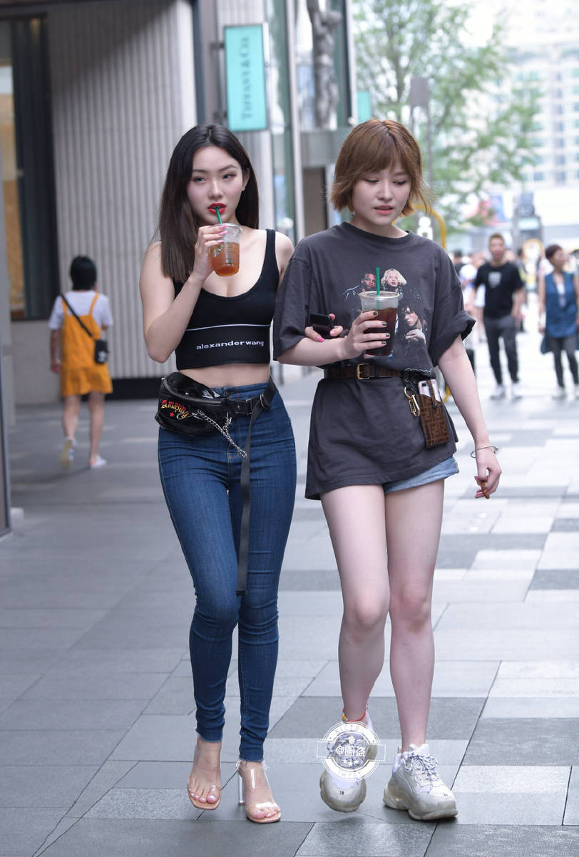 1.丰满久久健康生活指南，快乐每一天，幸福到永久