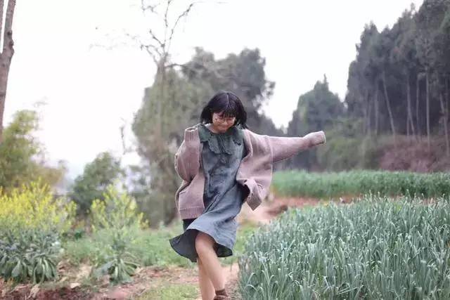 农村少妇的田园生活，乡村风情，朴实岁月