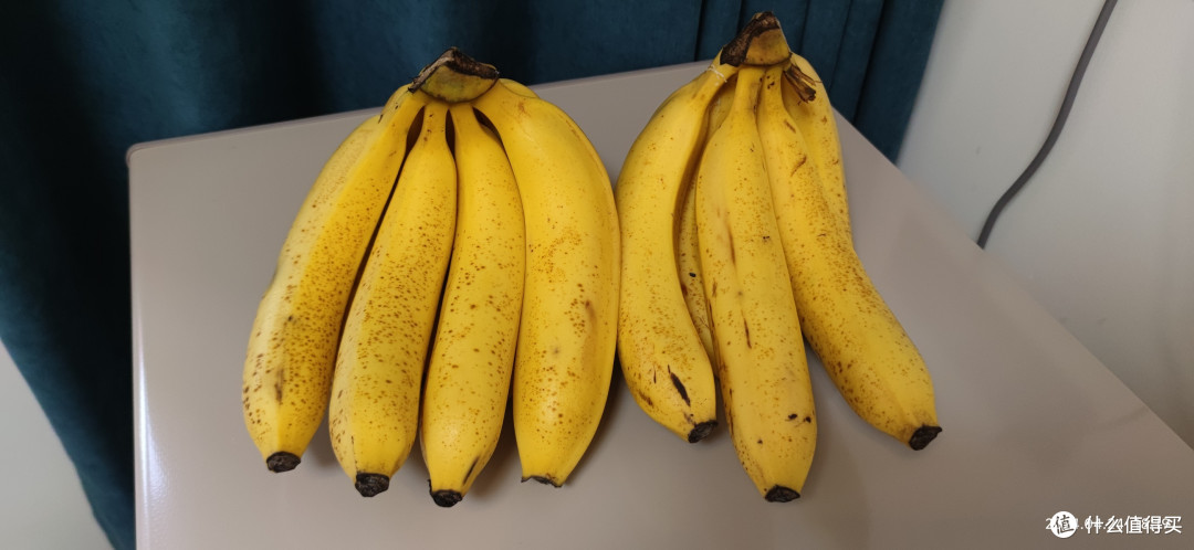 又大又粗又黄又爽的香蕉满足你的味蕾，香甜可口营养丰富，快来品尝这美味水果