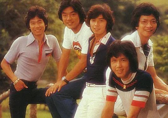 蜜桃素人妻电影，甜蜜诱惑，家庭主妇的隐秘情事，禁忌之恋悄然绽放
