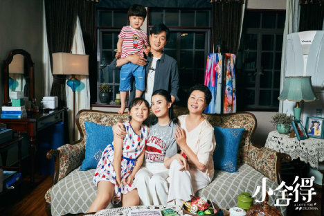 妈妈和儿子去唱毛片引发热议，温馨互动背后的故事，家庭欢乐时光