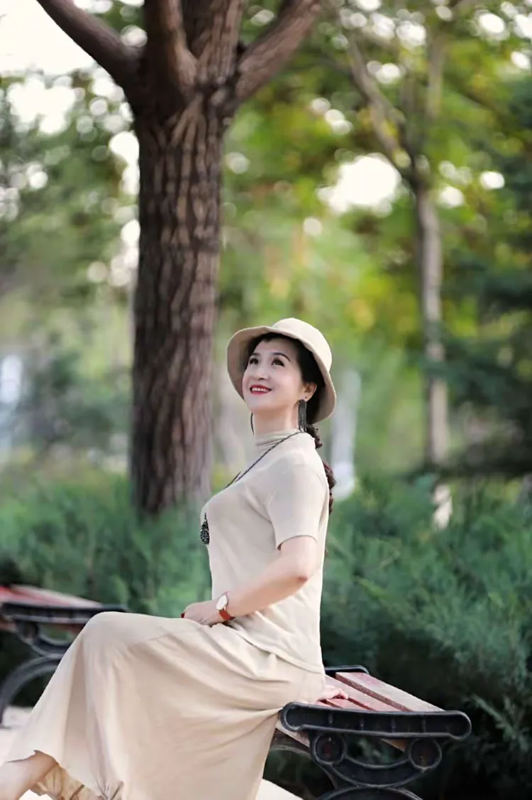 2.重温欧美老女人毛片，怀旧经典，激情再现，感受岁月魅力