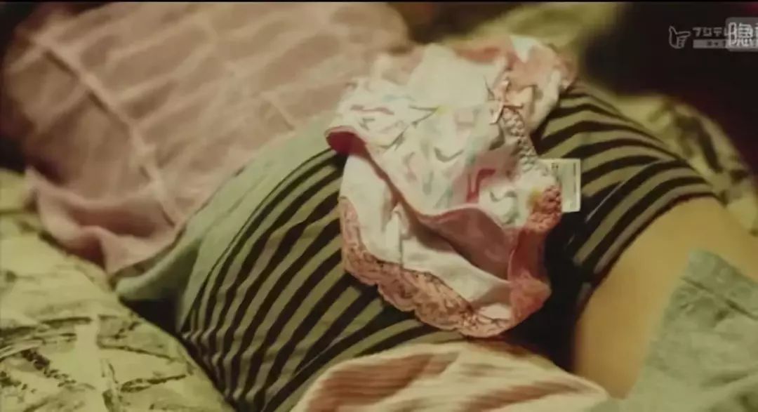 国产女学生三色黄A片浜震撼上映，青春校园剧情，激情与背叛交织