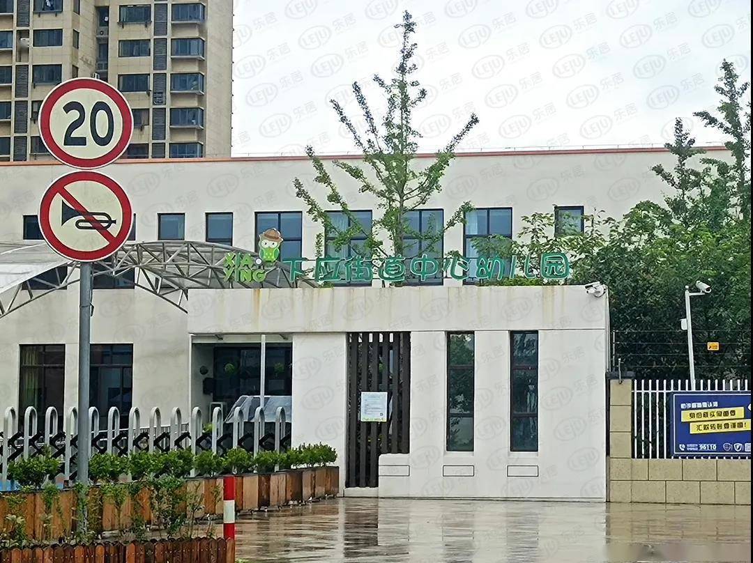 2.老头添女人下面全过程浜，揭秘背后真相，细节令人震惊