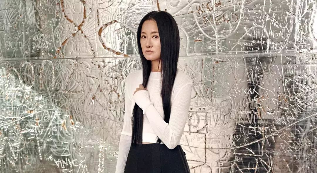 中国老熟女XXyyXX的精彩人生故事，展现成熟魅力，品味优雅生活