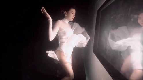 午夜男女乱爱A片激情上演，深夜禁忌诱惑，欲望交织的迷离之夜