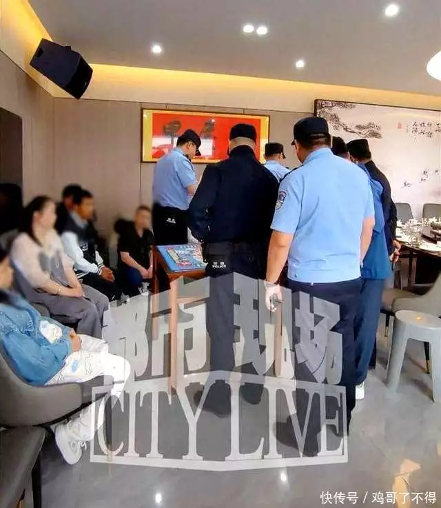 偷拍女厕100部浜引发热议，警方介入调查，呼吁加强公共安全，杜绝违法行为
