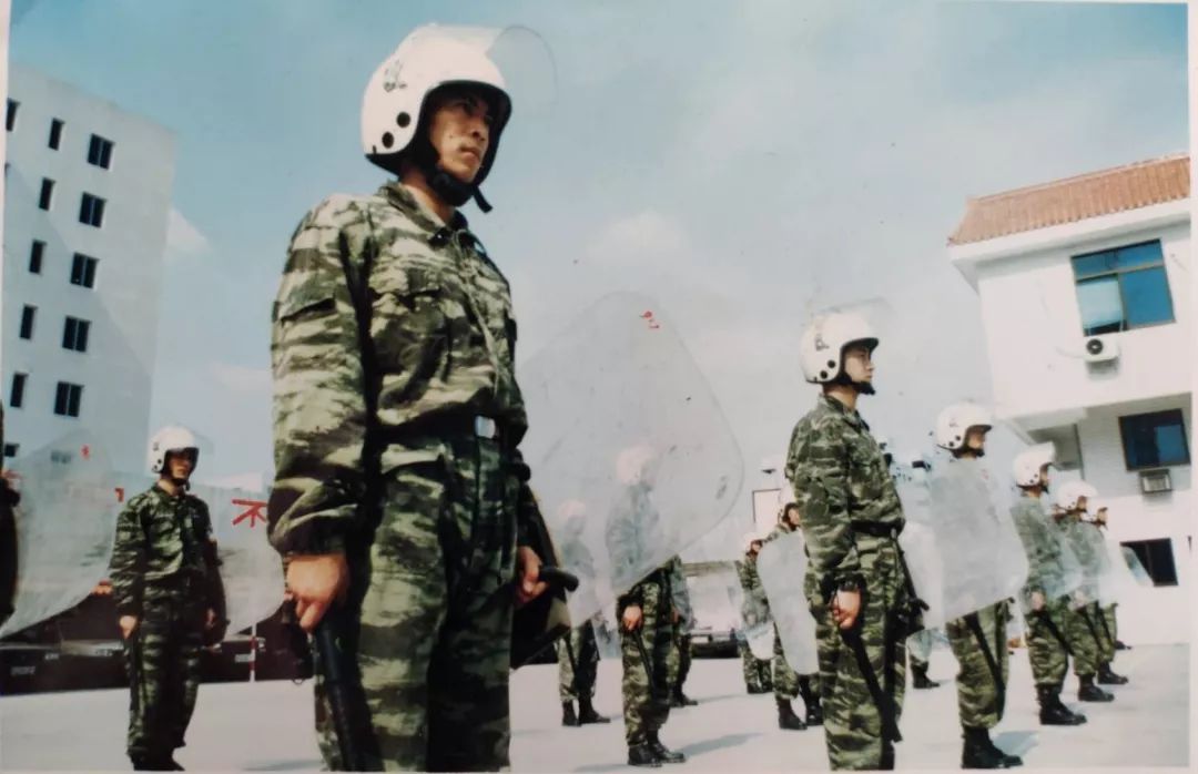 大雷擦狙免费浜震撼上线，全新体验，畅享无限乐趣