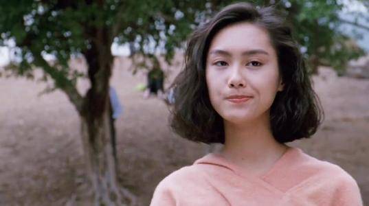 50一60岁一级毛片女人浜的精彩人生，中年女性的魅力绽放，成熟风韵尽显无遗