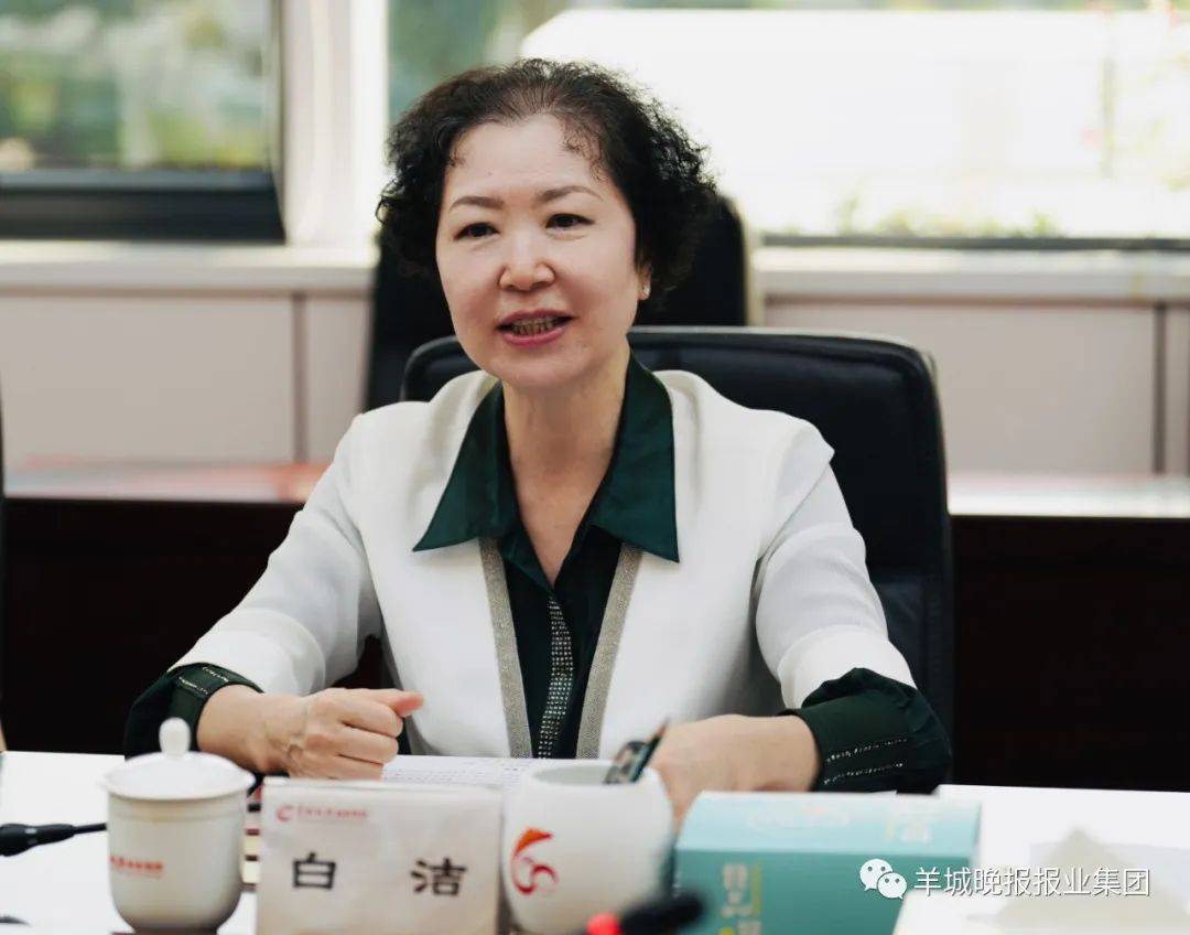 1.白洁王局长反腐倡廉事迹引发热议