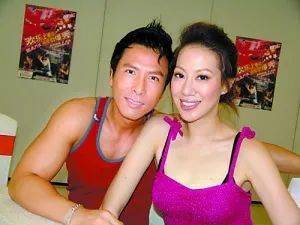 无码人妻丰满熟妇毛片激情演绎,熟女诱惑让人血脉贲张,深夜独享视觉盛宴 无码人妻丰满熟妇毛片激情演绎,熟女诱惑让人血脉贲张,深夜独享视觉盛宴