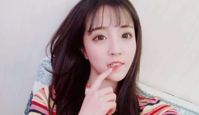 2.18线小明星第二部极品女神艺人唯一露脸视频全网独家震撼上线，独家揭秘，精彩不容错过
