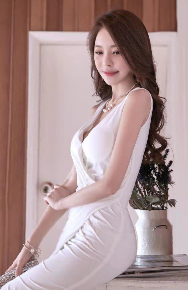 熟女一区二区三区魅力绽放，优雅气质与成熟风韵，尽显女性独特韵味