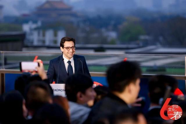 欧美牲交文化差异探讨，深入了解其历史背景，分析现代社会影响