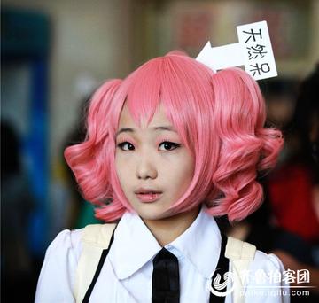 2.美女嗷嗷叫，魅力四射惹人爱，心动瞬间难忘怀