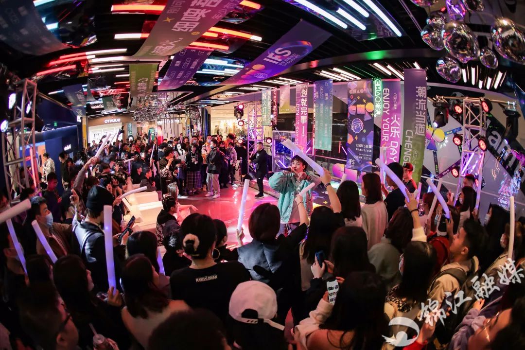 欧洲最大AV产业揭秘，市场规模惊人，引领全球成人娱乐潮流
