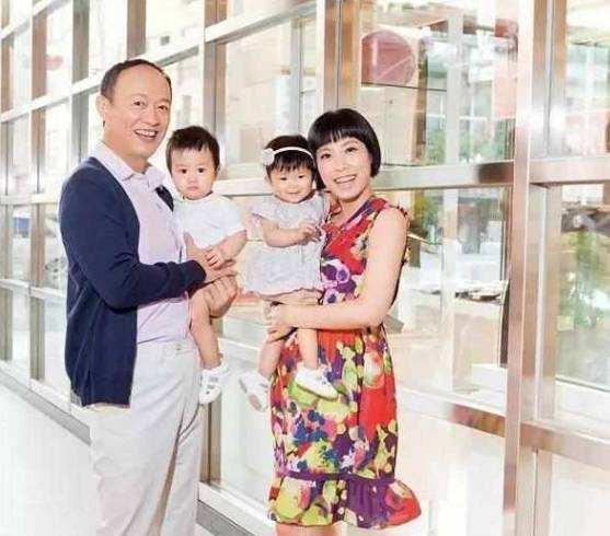 60到70岁老女人浜边养生秘诀，轻松掌握健康生活，延缓衰老焕发活力