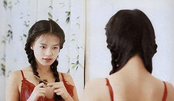 2.舒淇写真集电影绝版重现,经典镜头回顾,珍藏记忆永存心间