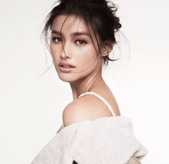 四川美女惊艳四方，独特魅力征服人心，探寻天府之国的绝代风华