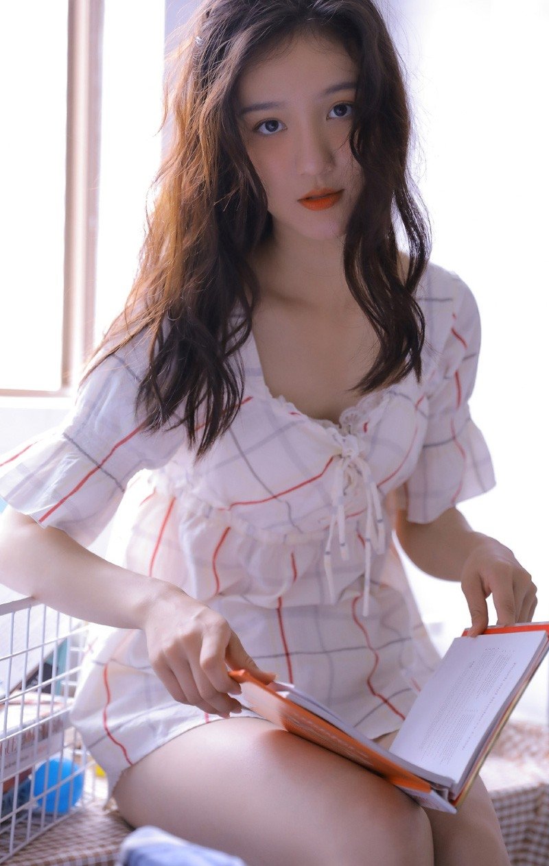 1.美女写真集高清大图精选15张