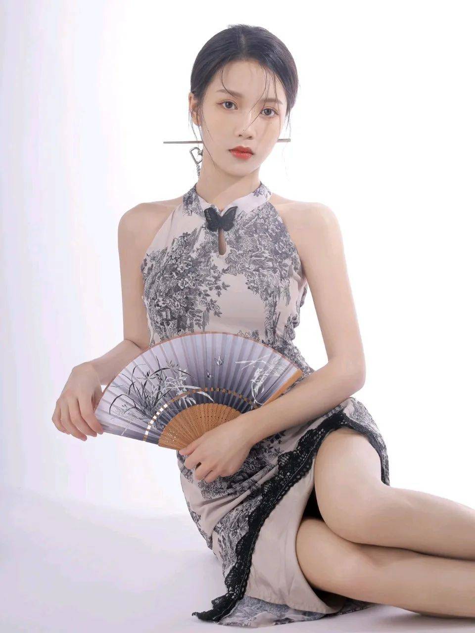 1.色婷婷国产精品展现东方韵味