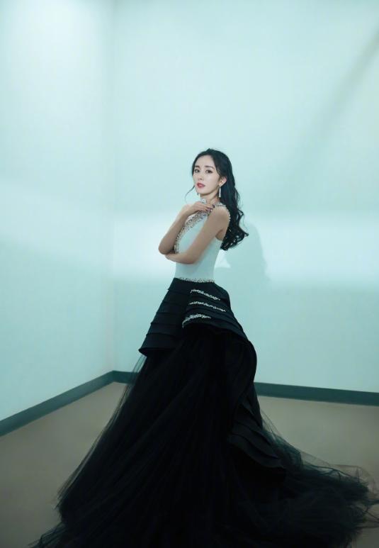 无内熟女50p精选合集，极致诱惑写真，展现成熟女性魅力，高清大图一网打尽