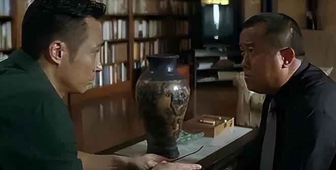 亚洲男同志的爱情故事与生活挑战，探索身份认同，寻找真爱与自由