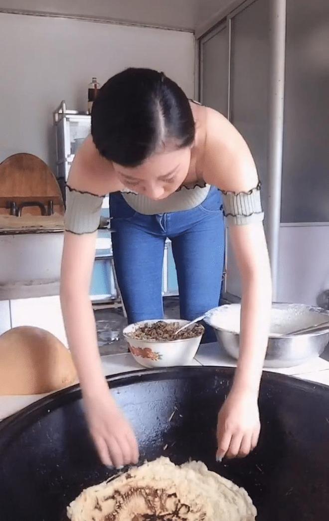 少妇XXX做家常菜，简单易学，美味可口，分享烹饪技巧
