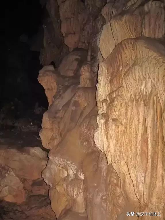 欧美黑人又粗又大的性格特点解析，探索其独特魅力，了解文化背景与行为特征