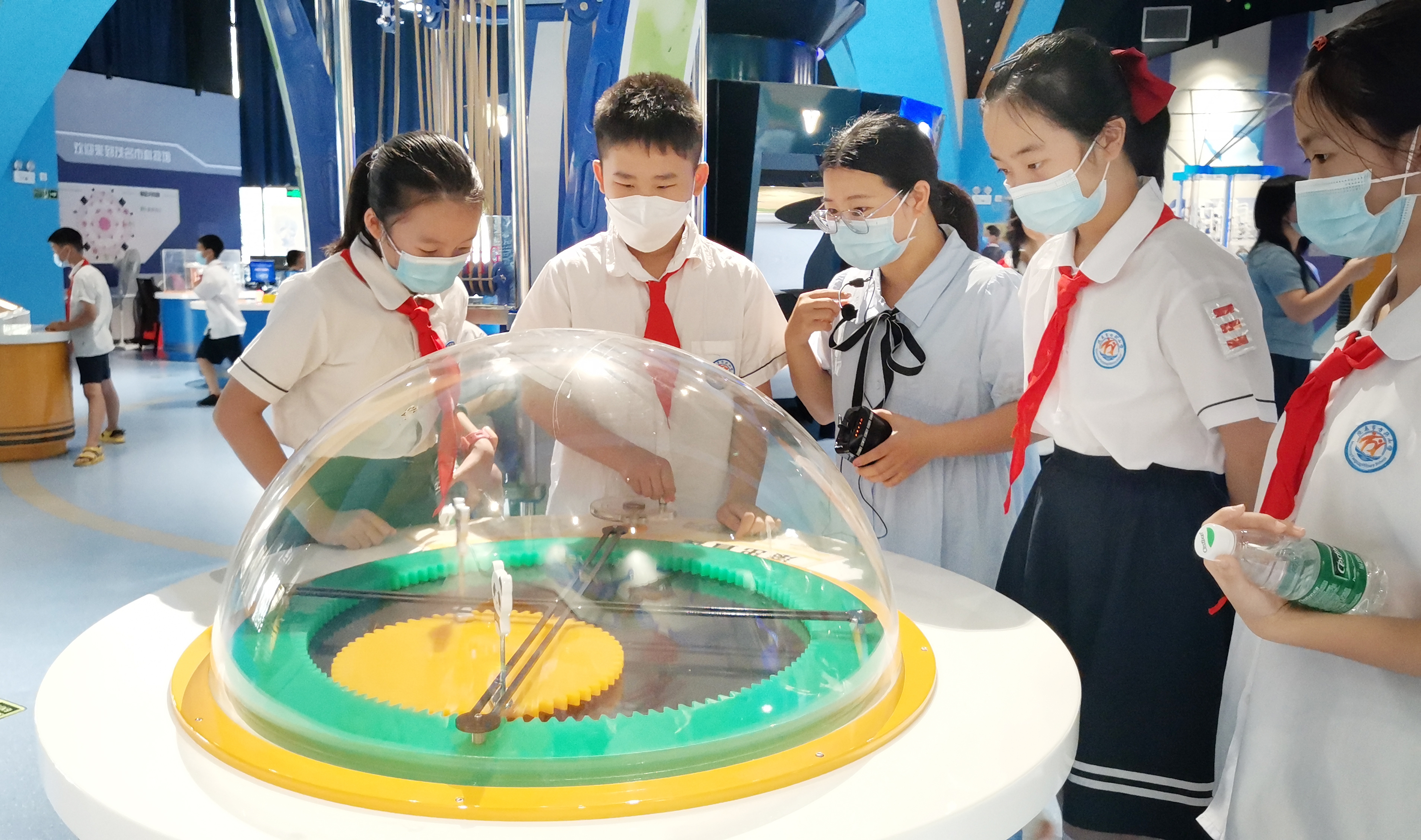 鲁大师7995wx精彩视频浜带你体验极速性能与流畅画质，感受科技魅力，畅享视觉盛宴