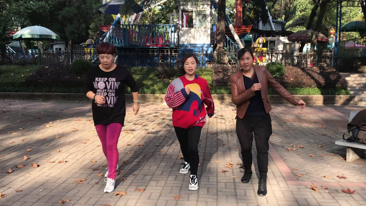 60岁三级全黄浜50分钟挑战极限，激情澎湃，岁月无痕，活力四射