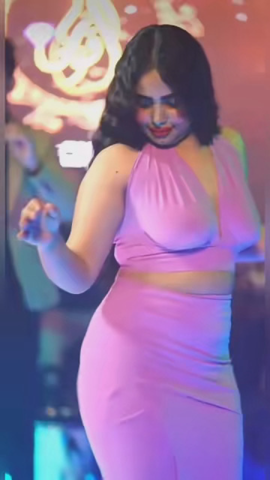 欧美黑人BBW日逼视频火爆全网，性感大码女神热舞，极致诱惑让人无法抗拒
