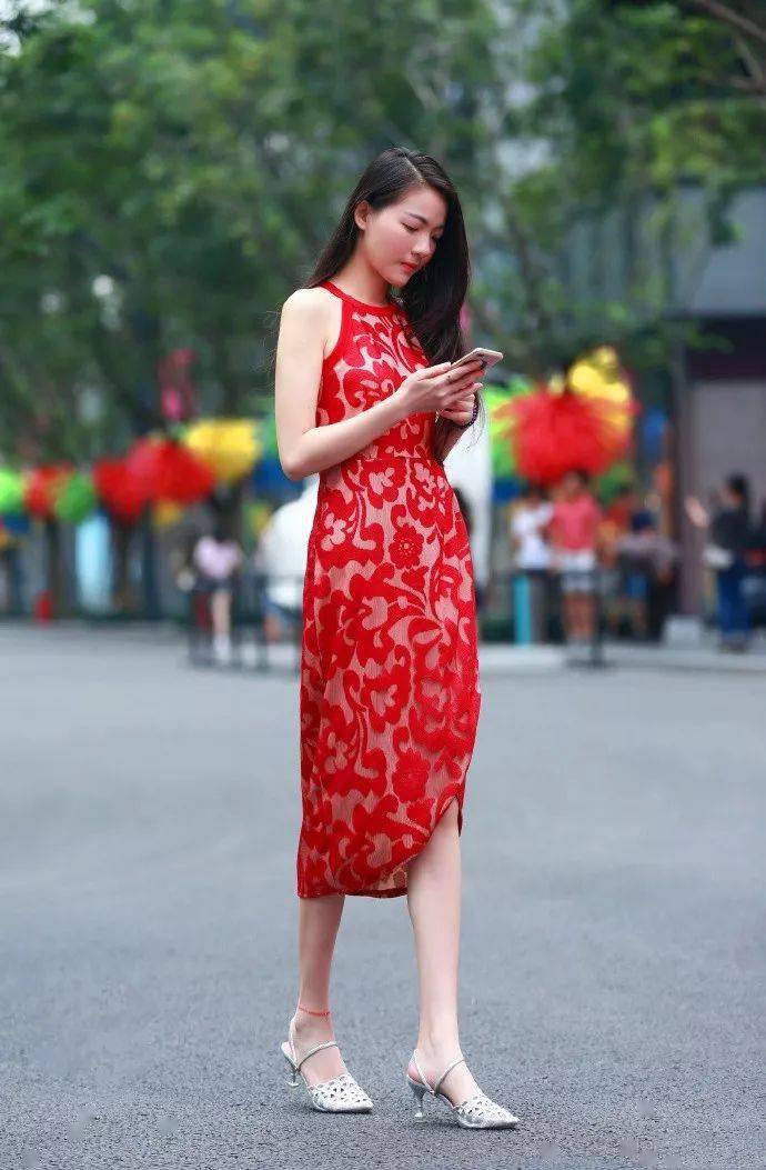 1.熟女一区魅力绽放时尚风采
