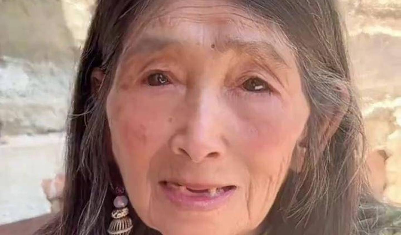 90岁老太婆一级毛片看直播震惊全网