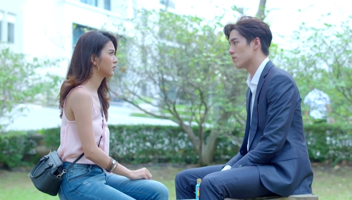 翘臀秘书灌满jing液H，办公室激情燃烧，职场暧昧升温，欲望之夜难抗拒