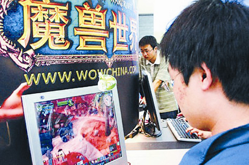 "饥渴人妻被水电工灌满，激情邂逅，深夜秘密，欲望交织难自拔"