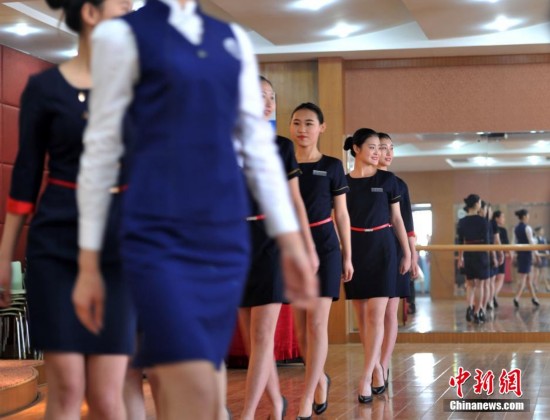 1.女空乘脱了内裤全光A片浜热辣空姐激情视频