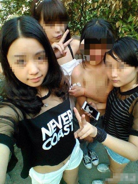 女初中生裸体图片免费观看震撼曝光，高清资源，全网独家